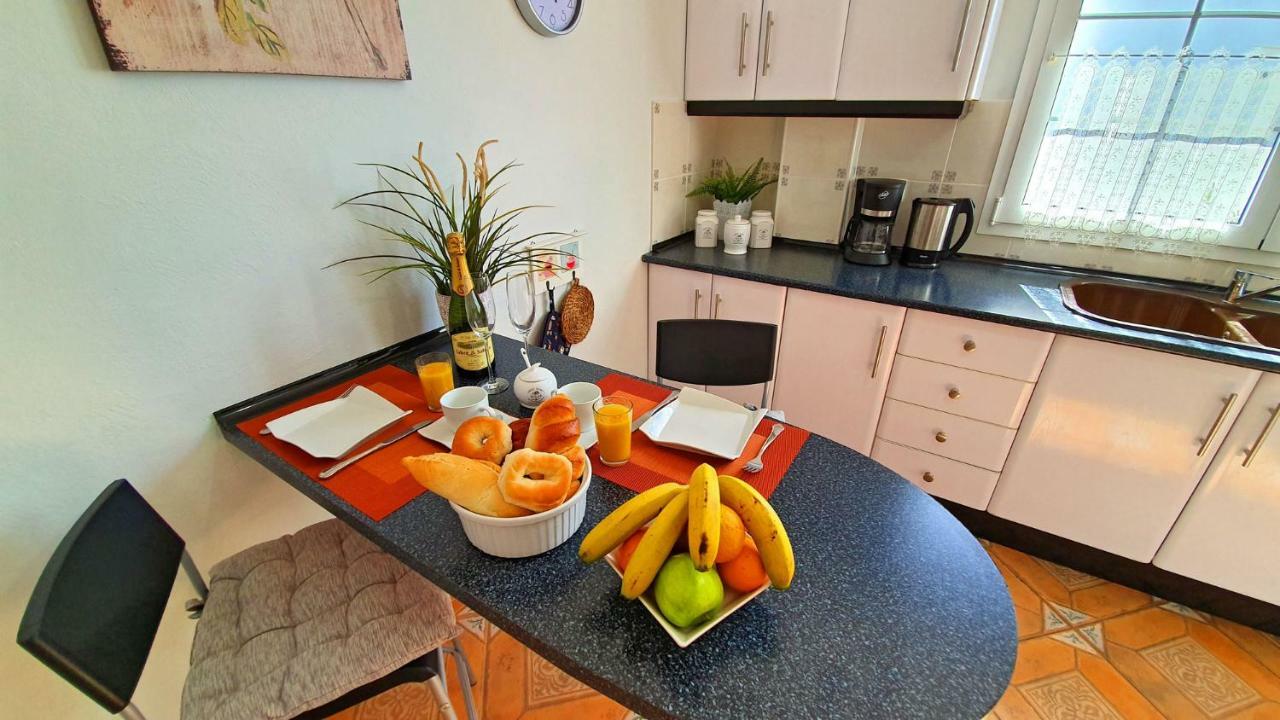 Ferienhaus Casa Blanca - Tarajalejo - Glasfaserinternet - Meerblick ภายนอก รูปภาพ