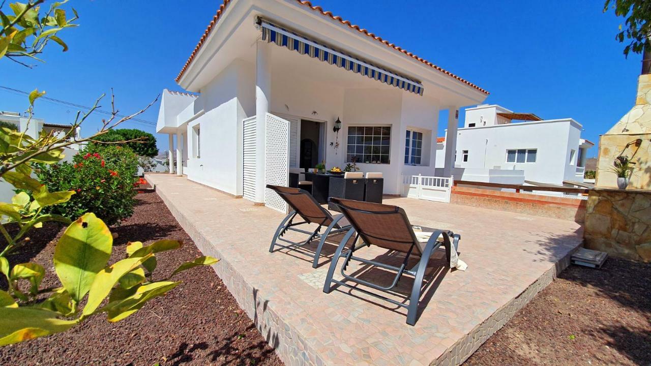 Ferienhaus Casa Blanca - Tarajalejo - Glasfaserinternet - Meerblick ภายนอก รูปภาพ